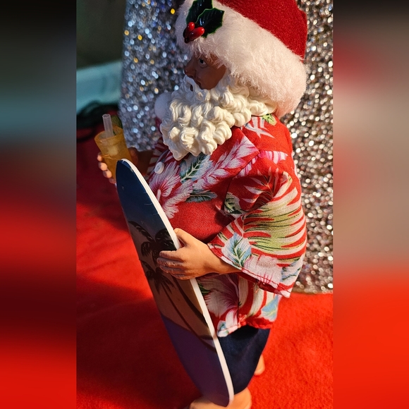 Surfer Santa - Picture 5 of 10
